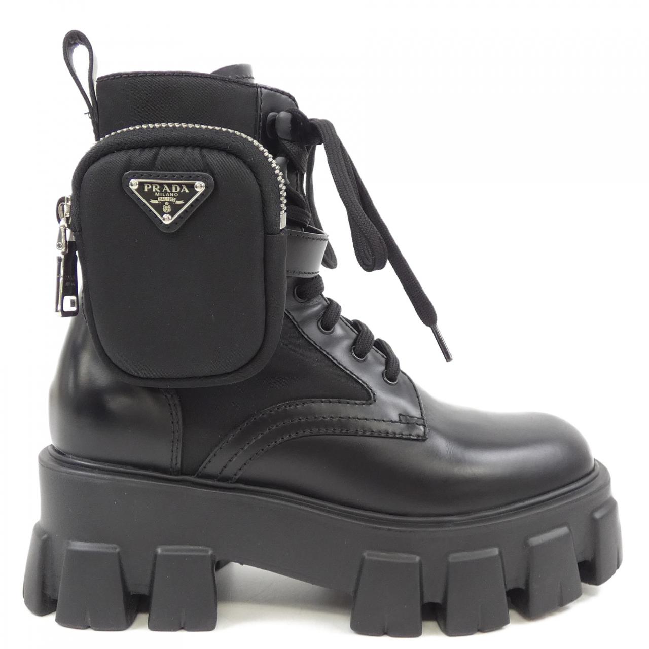 プラダ PRADA モノリス トライアングルロゴ 1T255M ブーツ