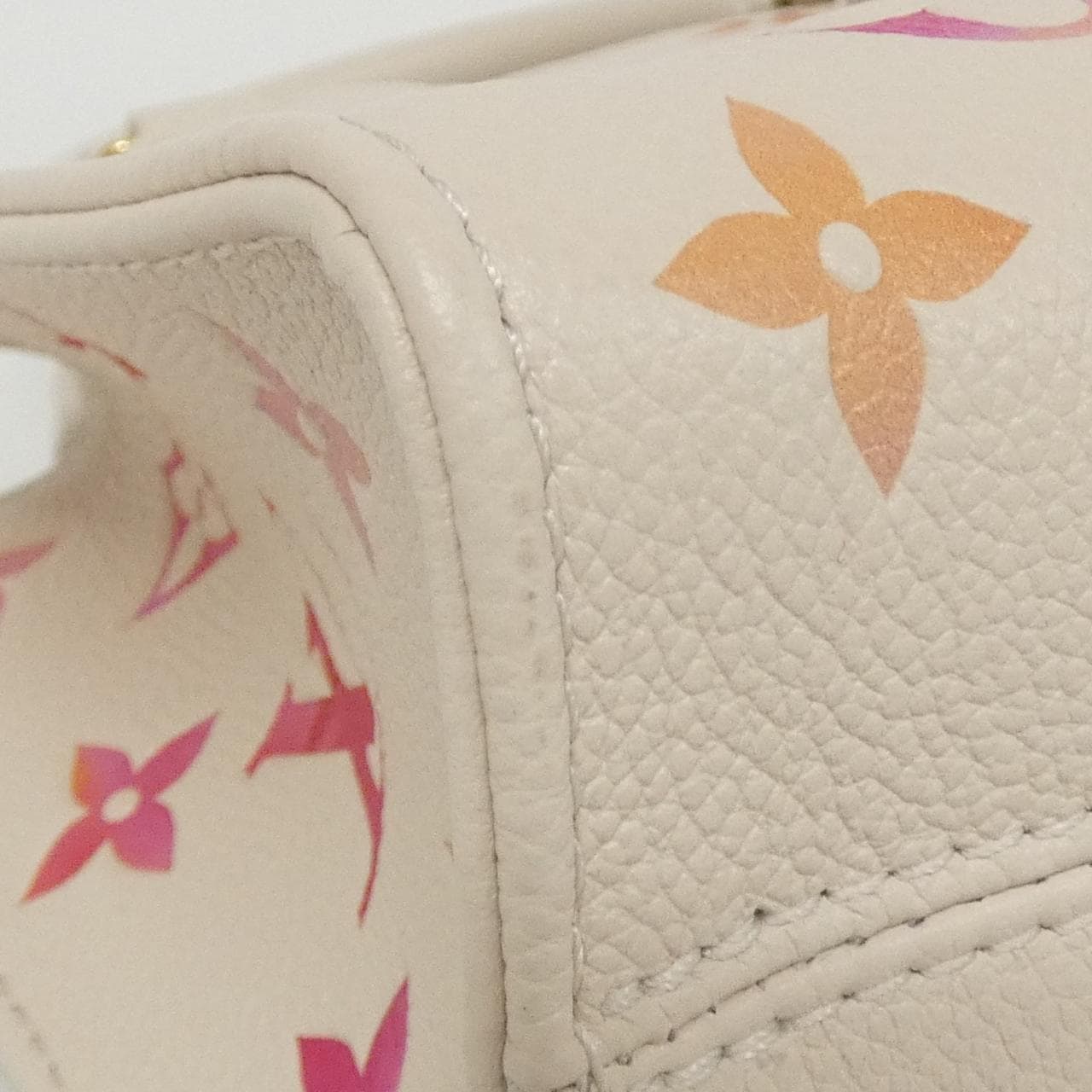 LOUIS VUITTON Monogram Empreinte On The Go BB M47115 包