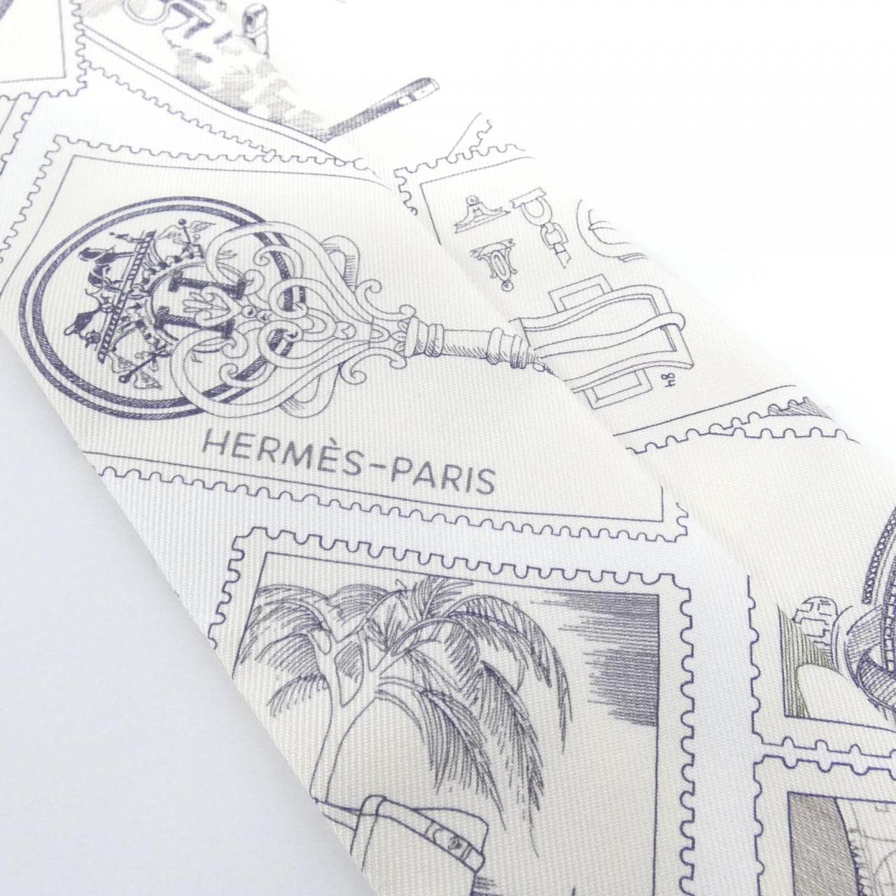 【未使用品】エルメス LA PHILATELISTE DU FAUBOURG ツイリー 064205S スカーフ