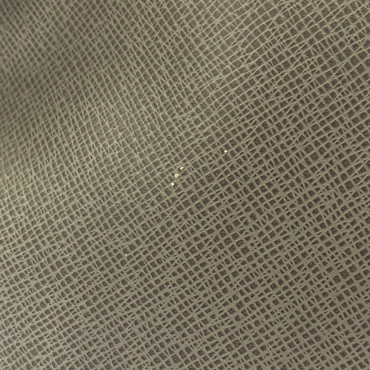 ルイヴィトン タイガ サシャ M32630 ショルダーバッグ