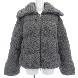 モンクレール MONCLER ダウンジャケット