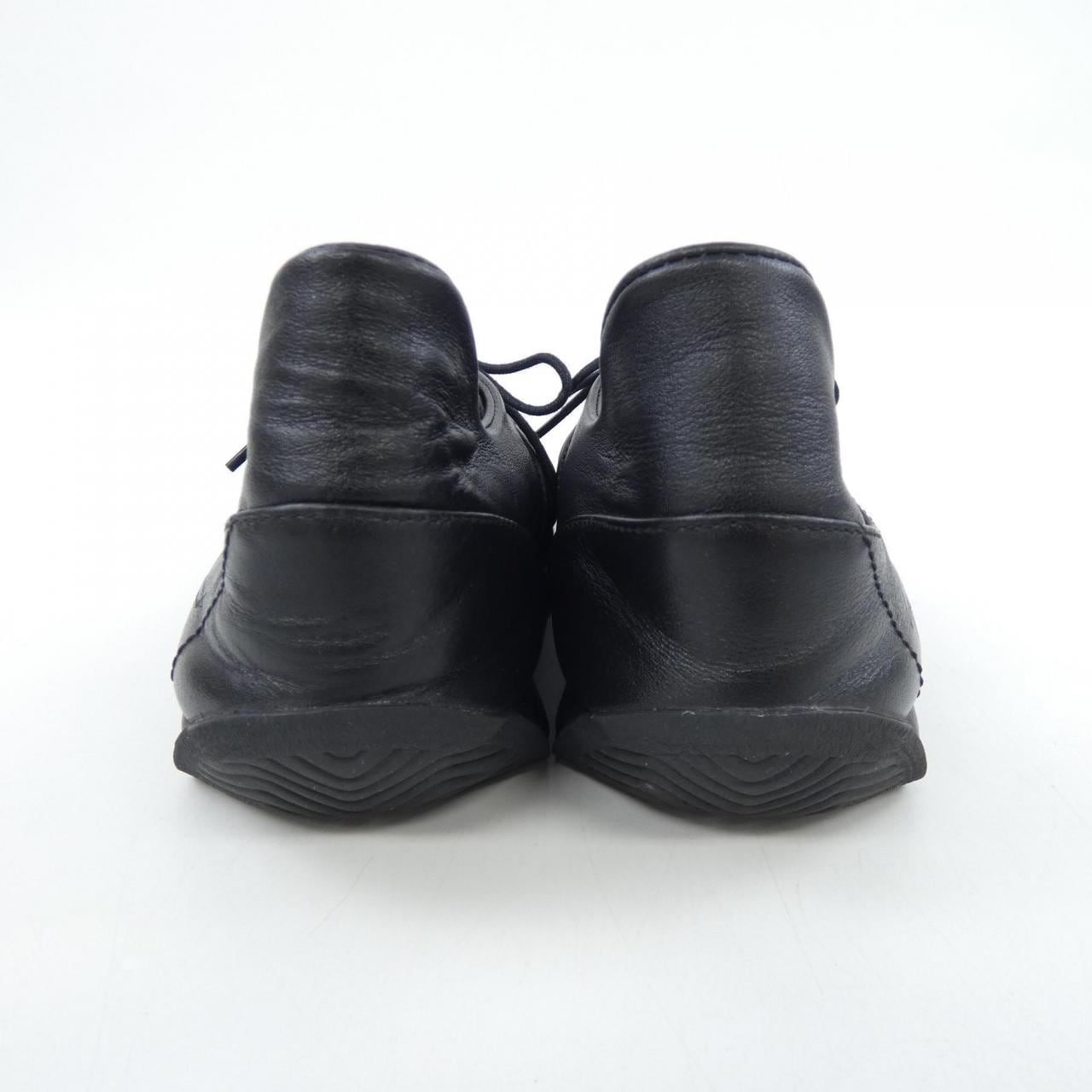 ワイスリー Y-3 IE5697 スニーカー