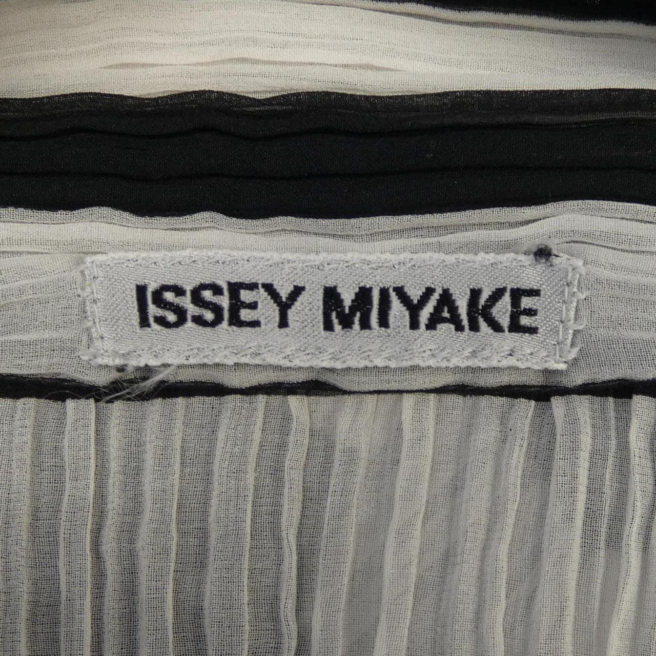 イッセイミヤケ ISSEY MIYAKE IM61-FJ807 シャツ