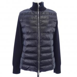 【新品】モンクレール MONCLER K20939B00023 ダウンジャケット
