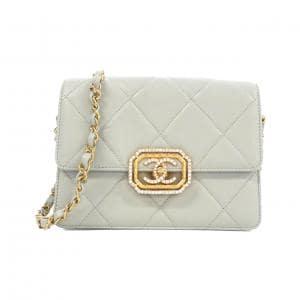 CHANEL shoulder bag