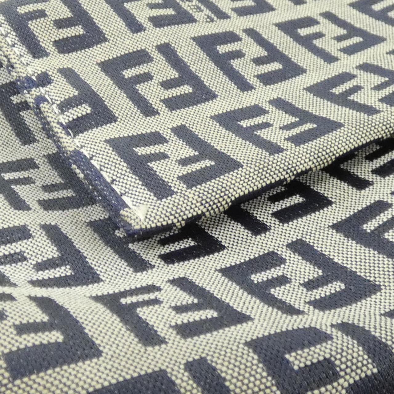 【ヴィンテージ】フェンディ マンマ バゲット 26325 ショルダーバッグ