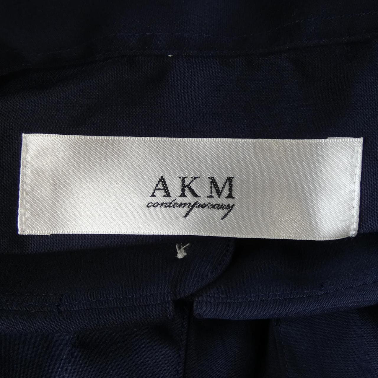 エイケイエム AKM シャツ