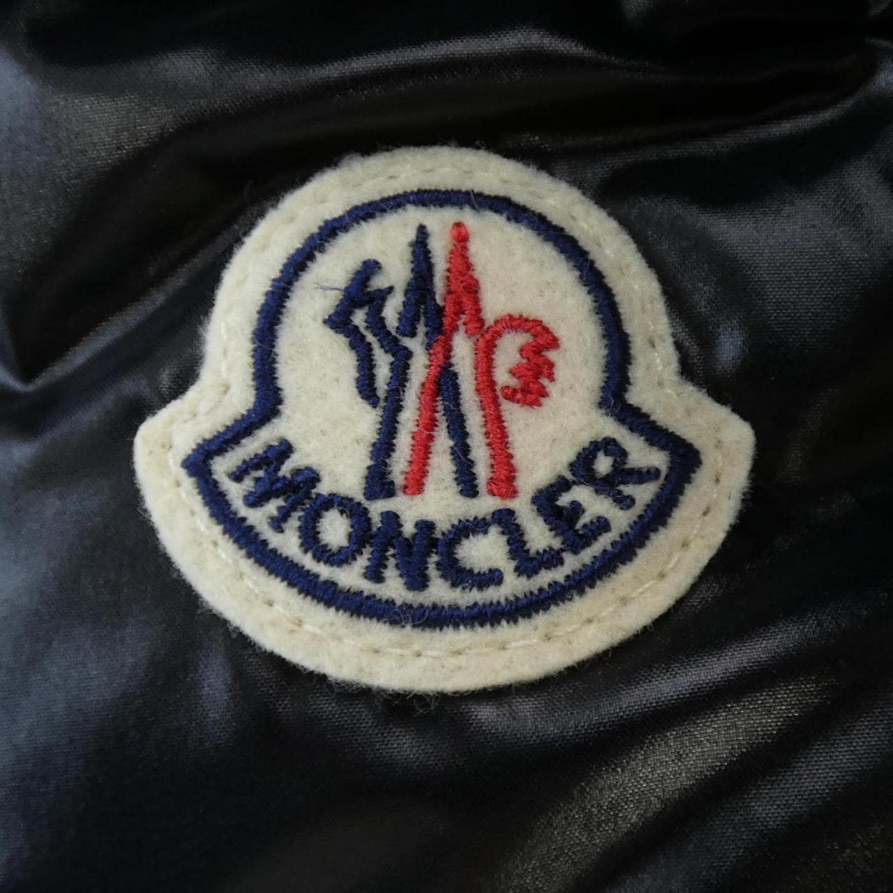 モンクレール MONCLER ダウンジャケット