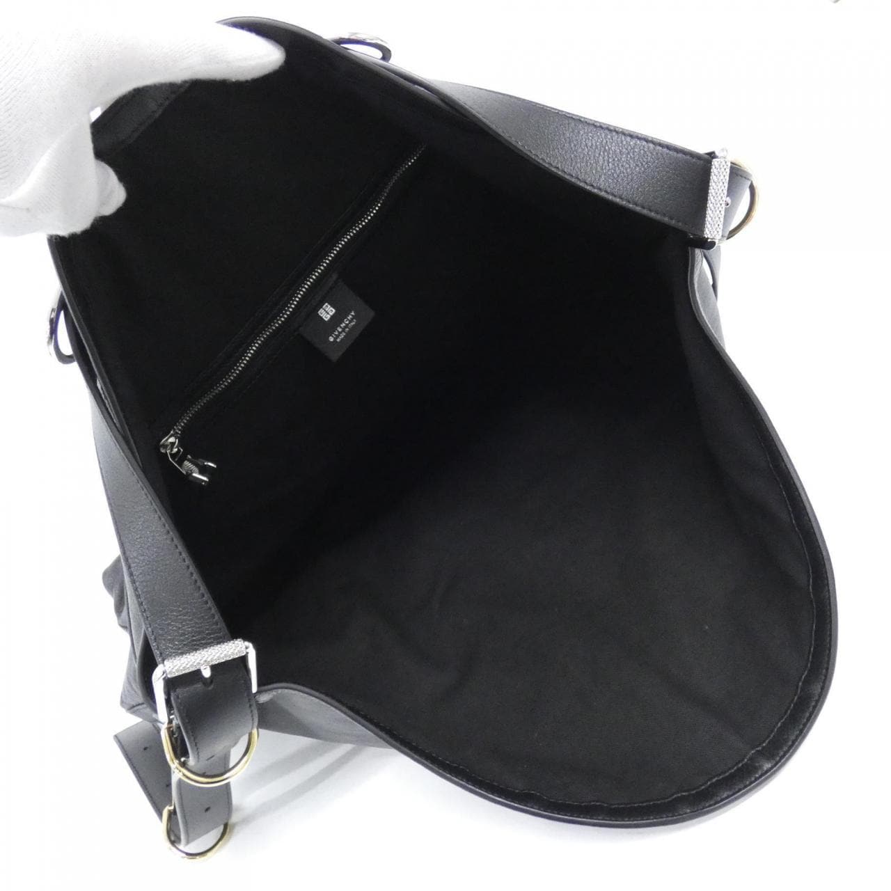 ジバンシー ヴォワイユー  ラージ BB50TJB1Q7 ショルダーバッグ