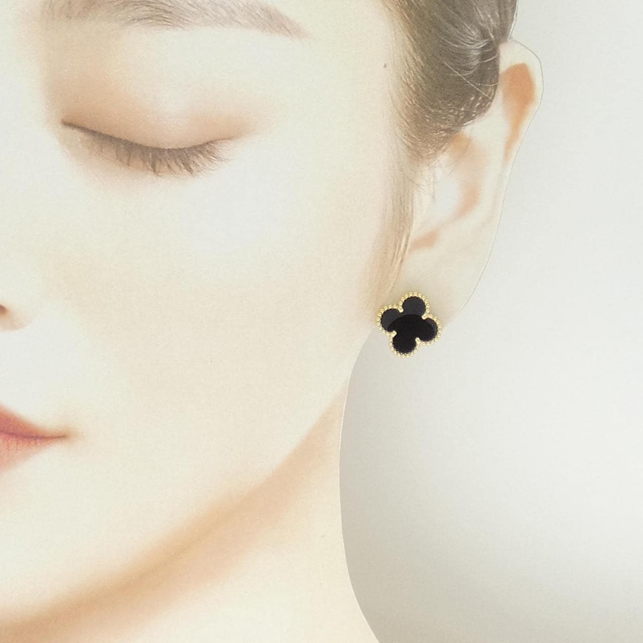 ヴァンクリーフ&アーペル ヴィンテージアルハンブラ ピアス