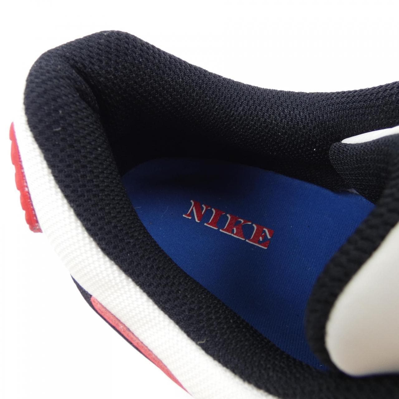 ナイキ NIKE スニーカー