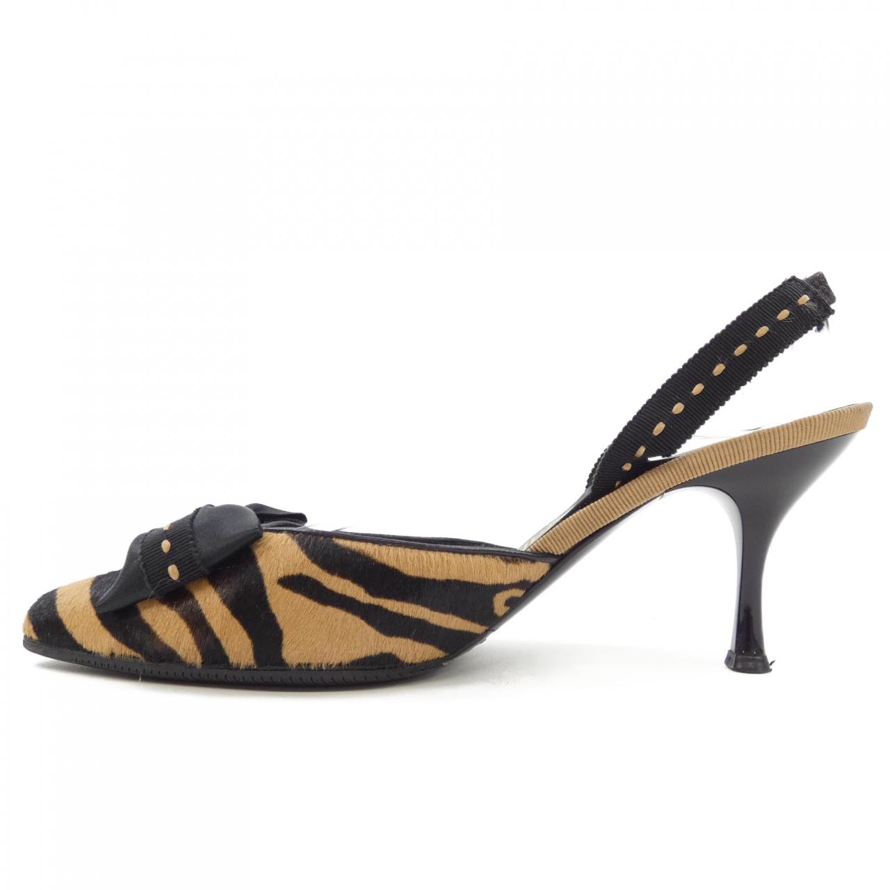 サルヴァトーレフェラガモ SALVATORE FERRAGAMO パンプス