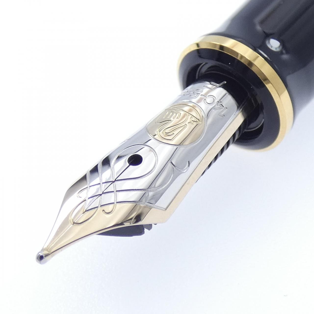 ペリカン スーベレーンM600グリーンストライプ 万年筆