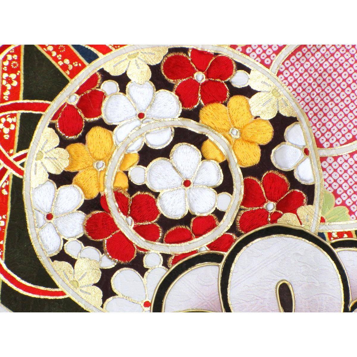 振袖　友禅金彩加工　刺繍入り　身幅２Ｌ寸