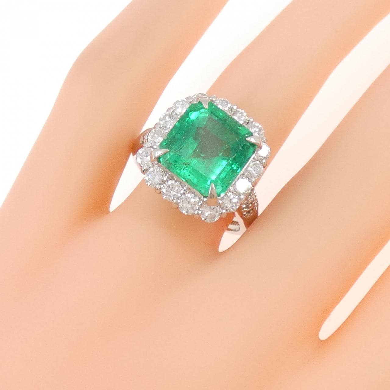 PT900 エメラルド リング 5.77CT コロンビア産