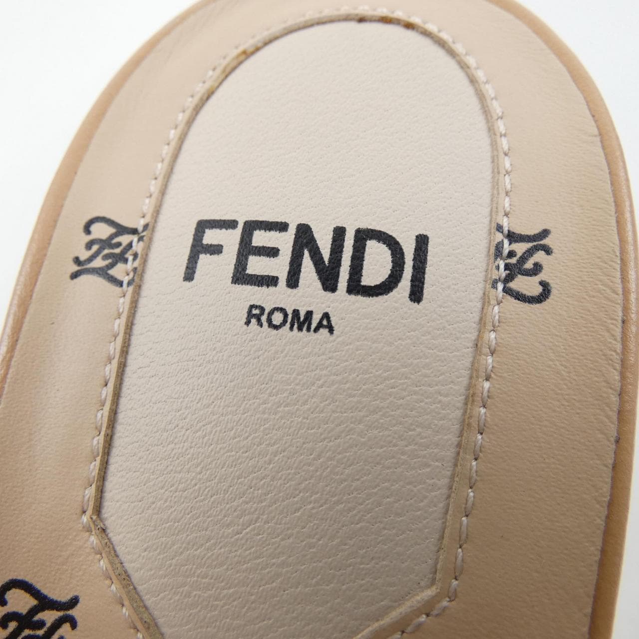 フェンディ FENDI サンダル