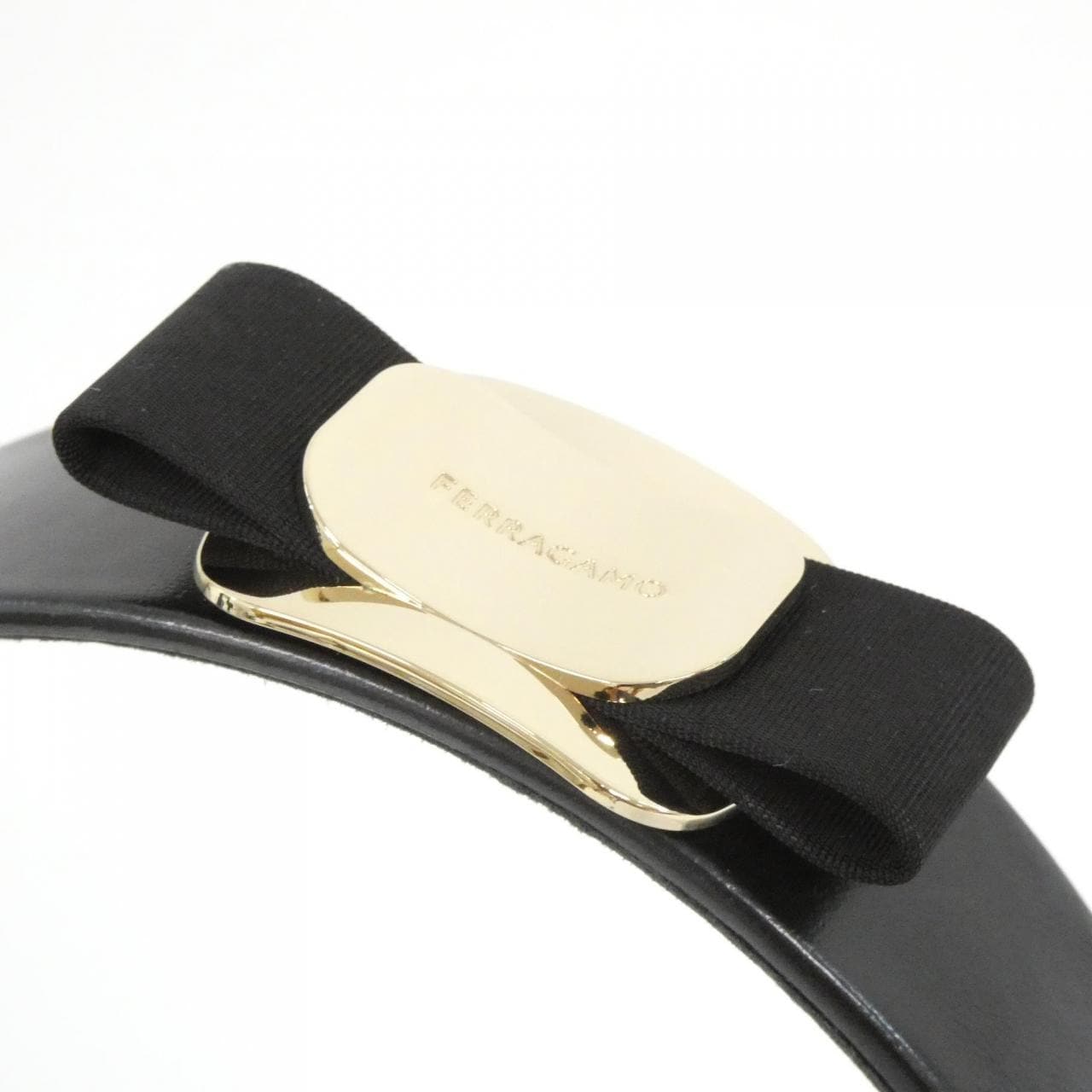 サルヴァトーレフェラガモ 34 0425 カチューシャ