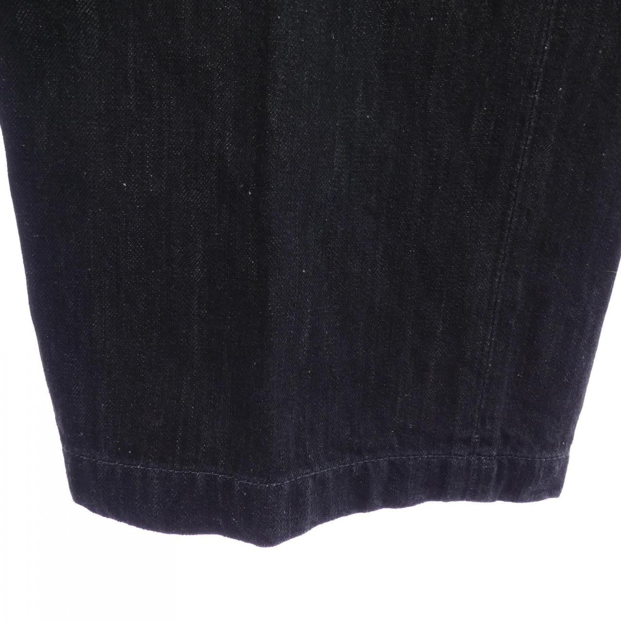 イッセイミヤケ ISSEY MIYAKE ME91FF108 ジーンズ