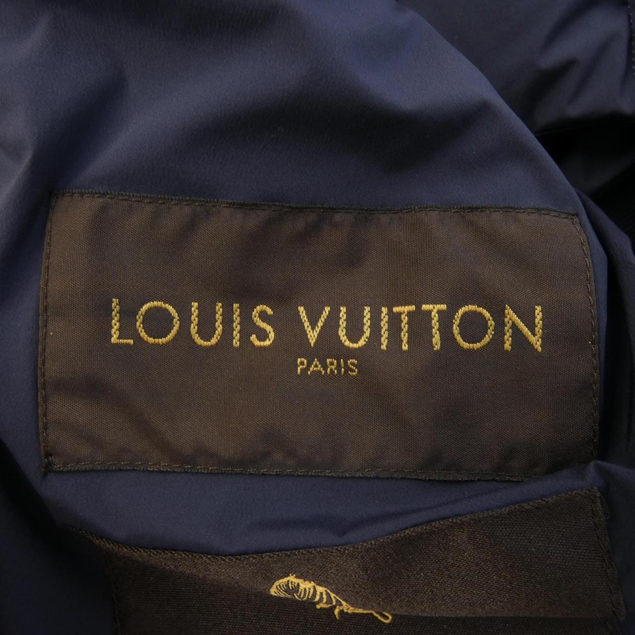 ルイヴィトン LOUIS VUITTON HDB45WPPX ダウンジャケット