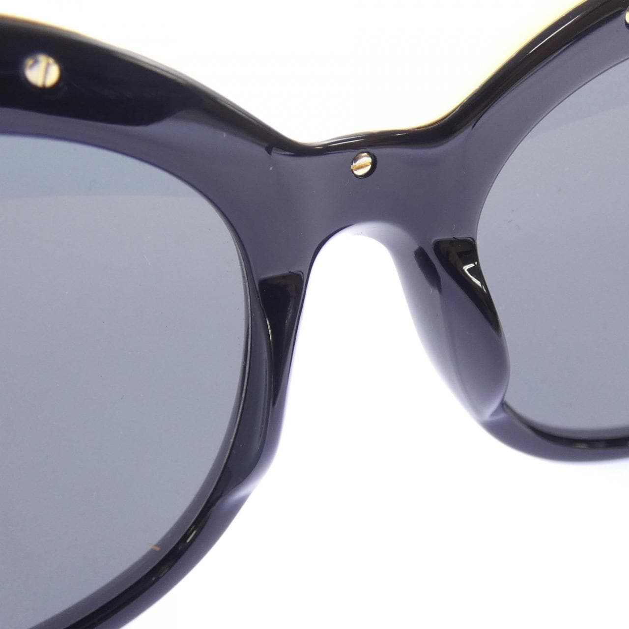 ヌメロヴェントゥーノ N°21 SUNGLASSES