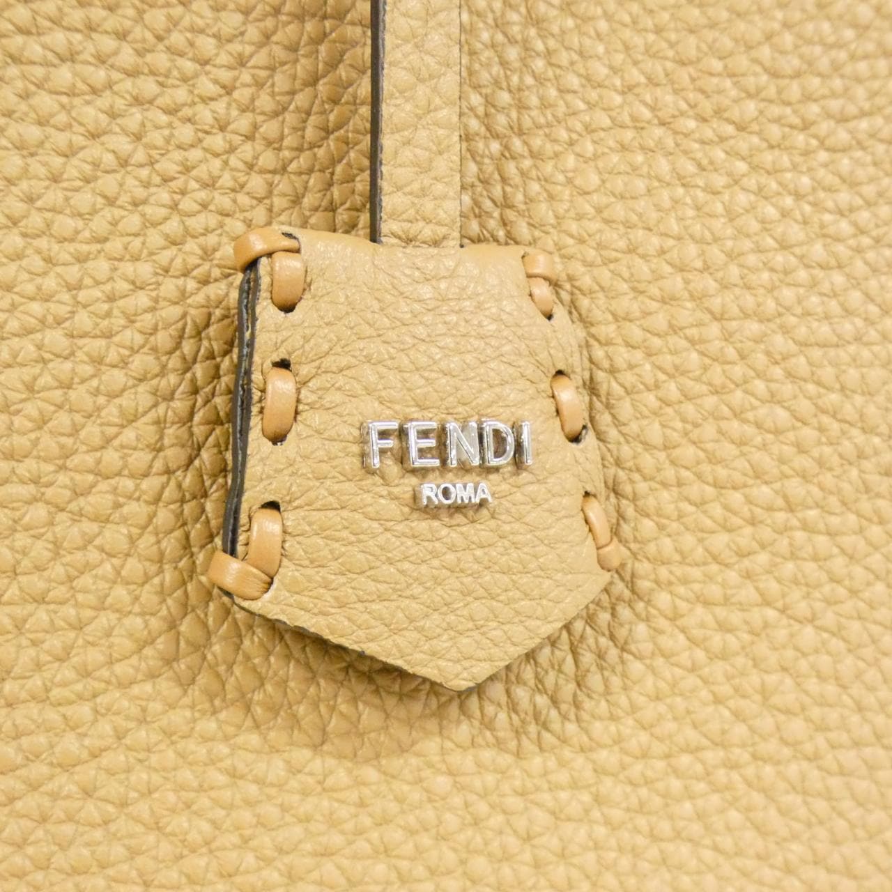 [新品] FENDI By The Way 8BL156 ASU2 包