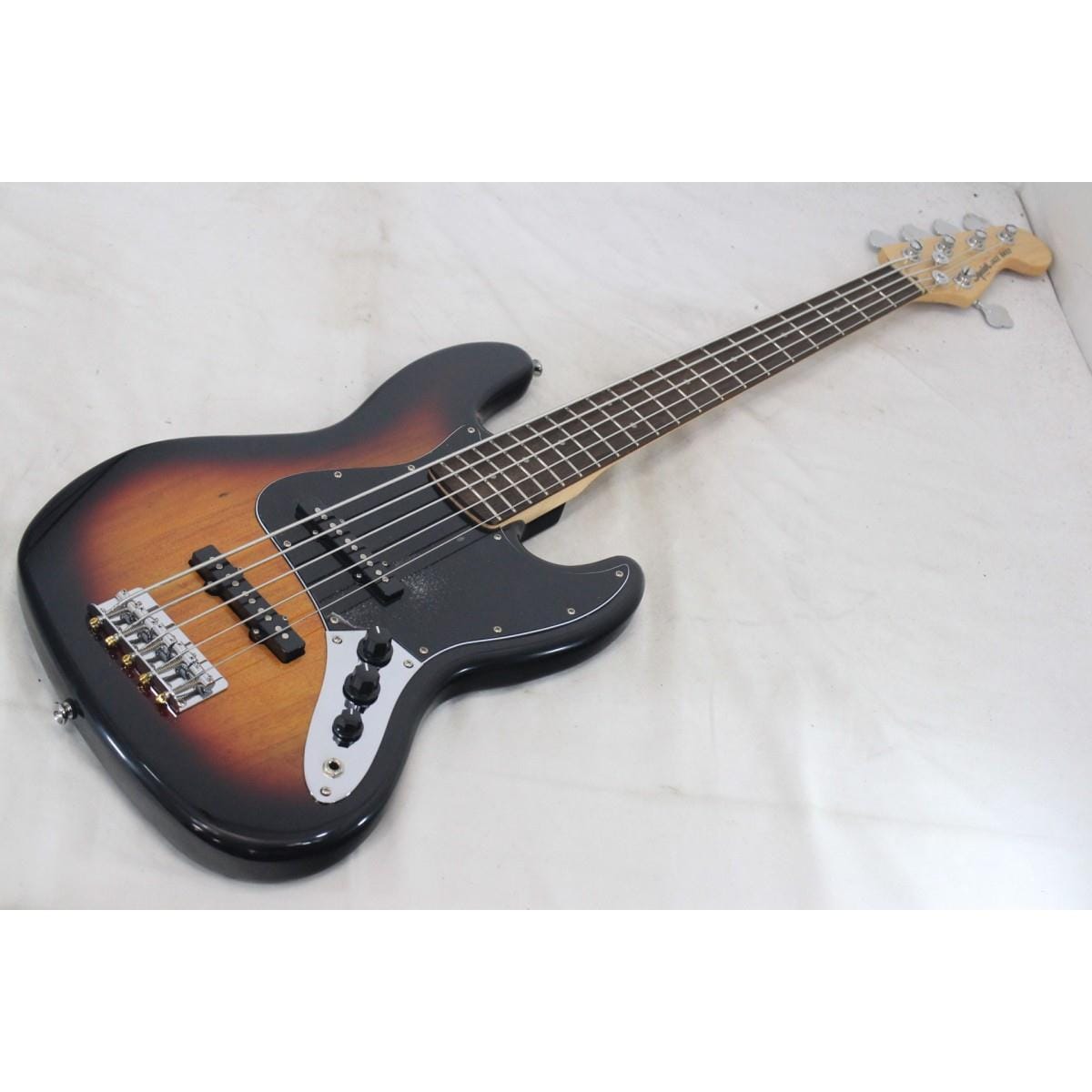 ＳＱＵＩＥＲ　　ＡＦＦＩＮＩＴＹ　ＪＡＺＺ　ＢＡＳＳ　Ｖ