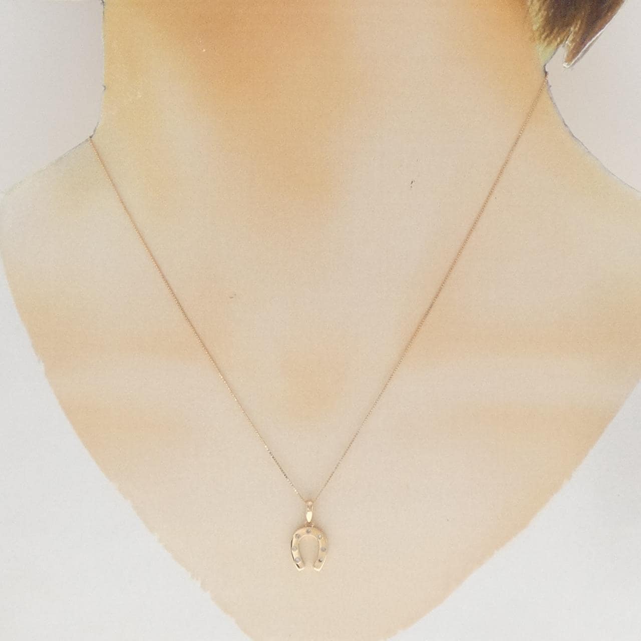 K10PG ホースシュー ダイヤモンド ネックレス 0.07CT