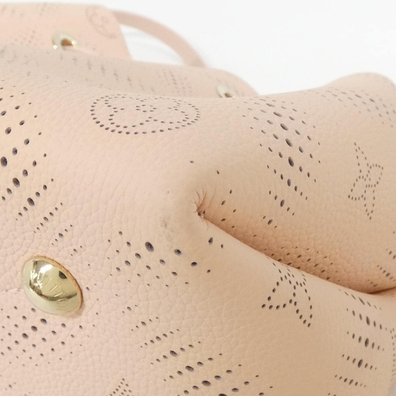 ルイヴィトン マヒナ ベラ M23195 ショルダーバッグ