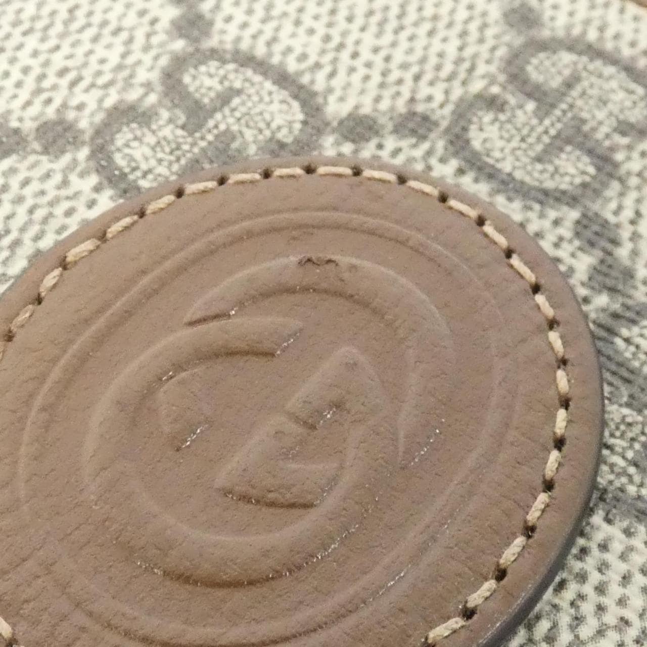 グッチ (IPHONE 15 PRO) 760185 92TCG フォンケース