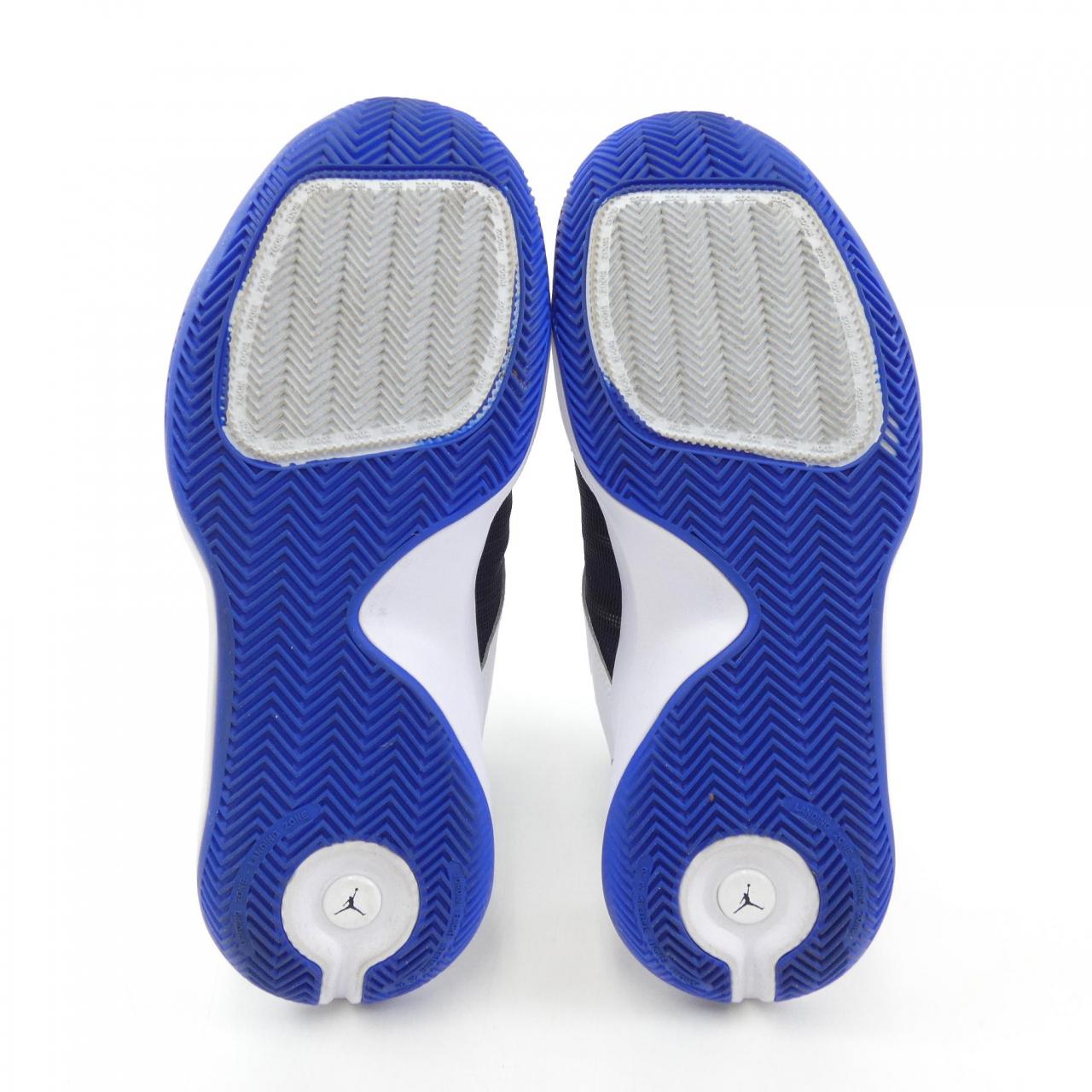 ナイキ ジョーダン NIKE JORDAN スニーカー