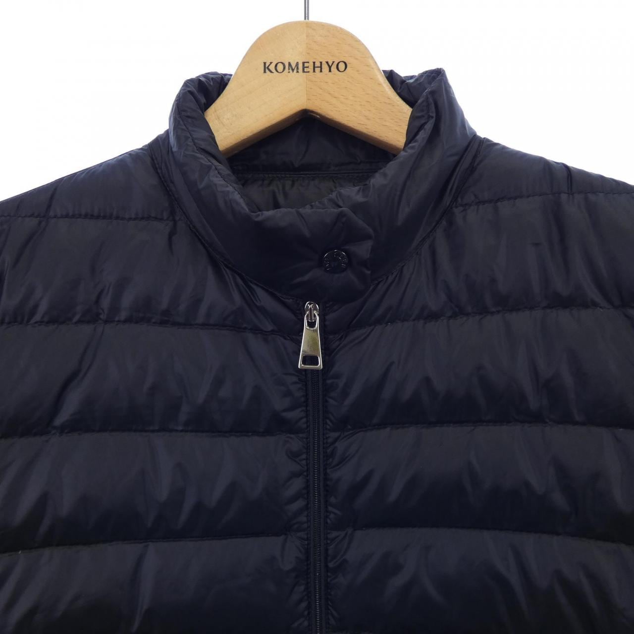 モンクレール MONCLER ダウンジャケット