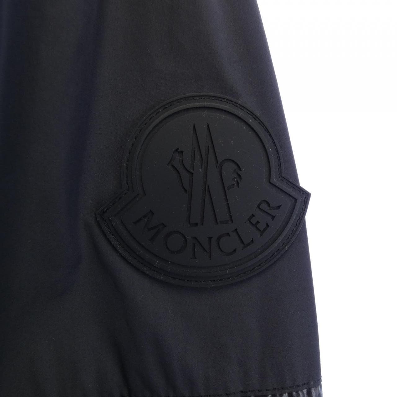 モンクレール MONCLER OLARGUES ダウンジャケット