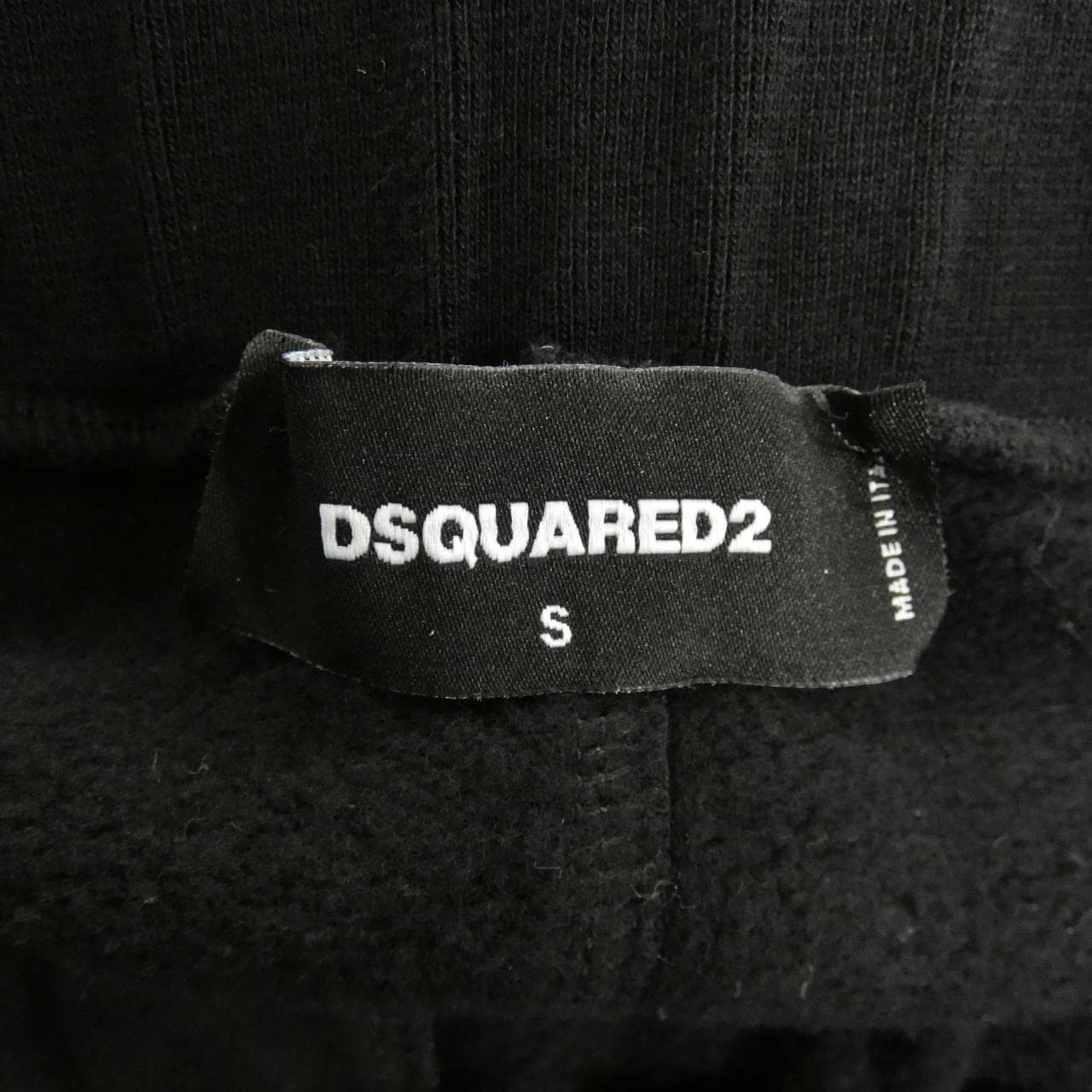 ディースクエアード DSQUARED2 S78MU0043 ショートパンツ
