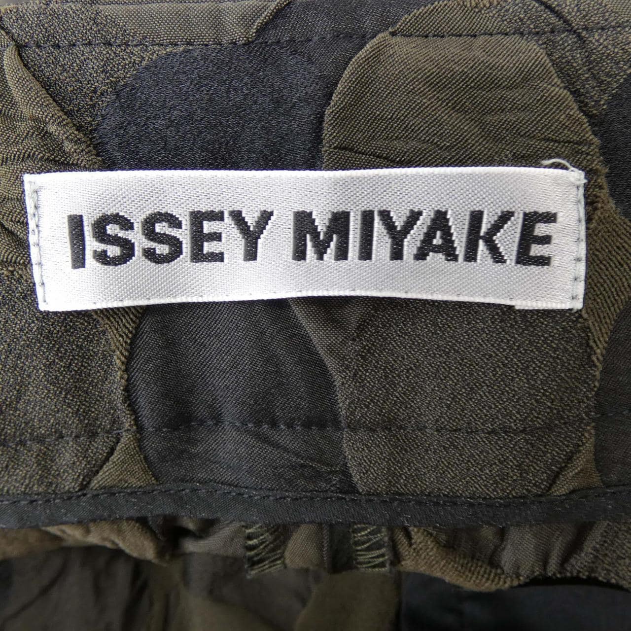 イッセイミヤケ ISSEY MIYAKE IM23FF515 パンツ