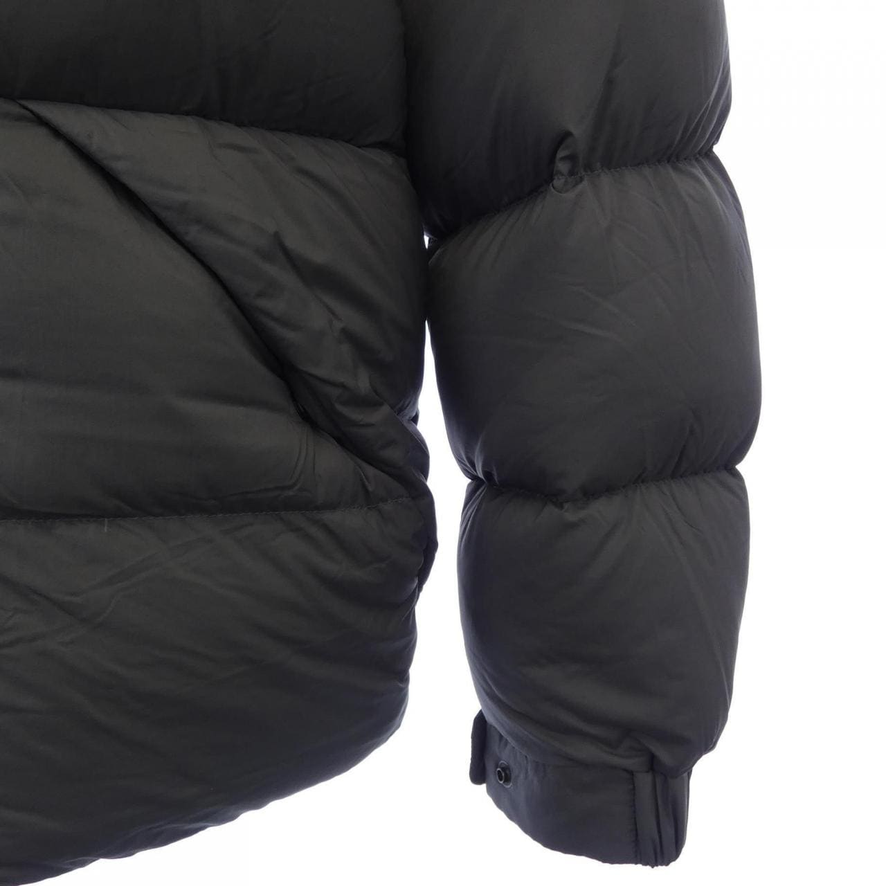 モンクレール MONCLER ダウンジャケット