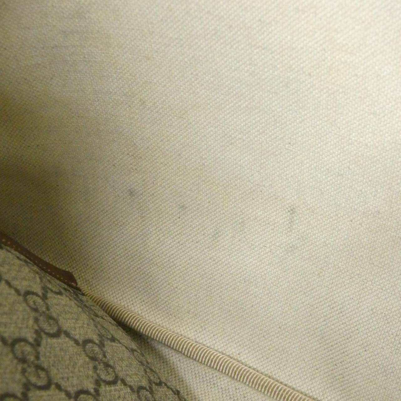 【ヴィンテージ】グッチ 246412 FCIXG ショルダーバッグ