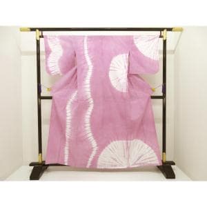 【新品】女ゆかた　絞り加工　Ｍサイズ