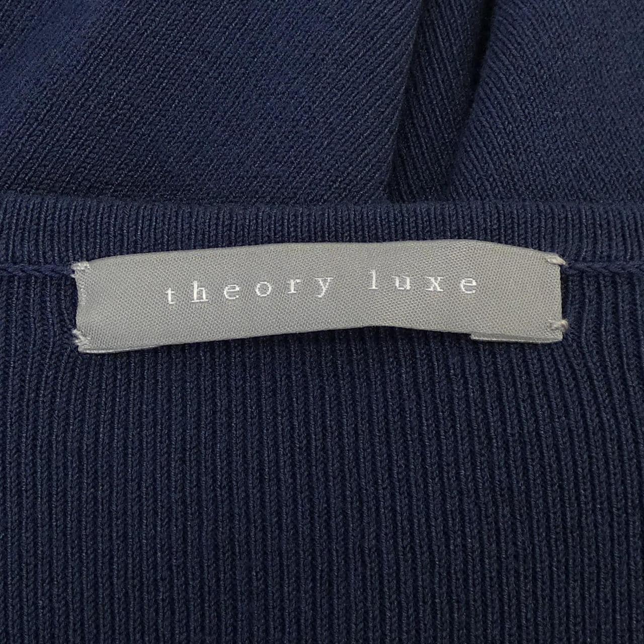 塞奥利露Theory luxe连衣裙