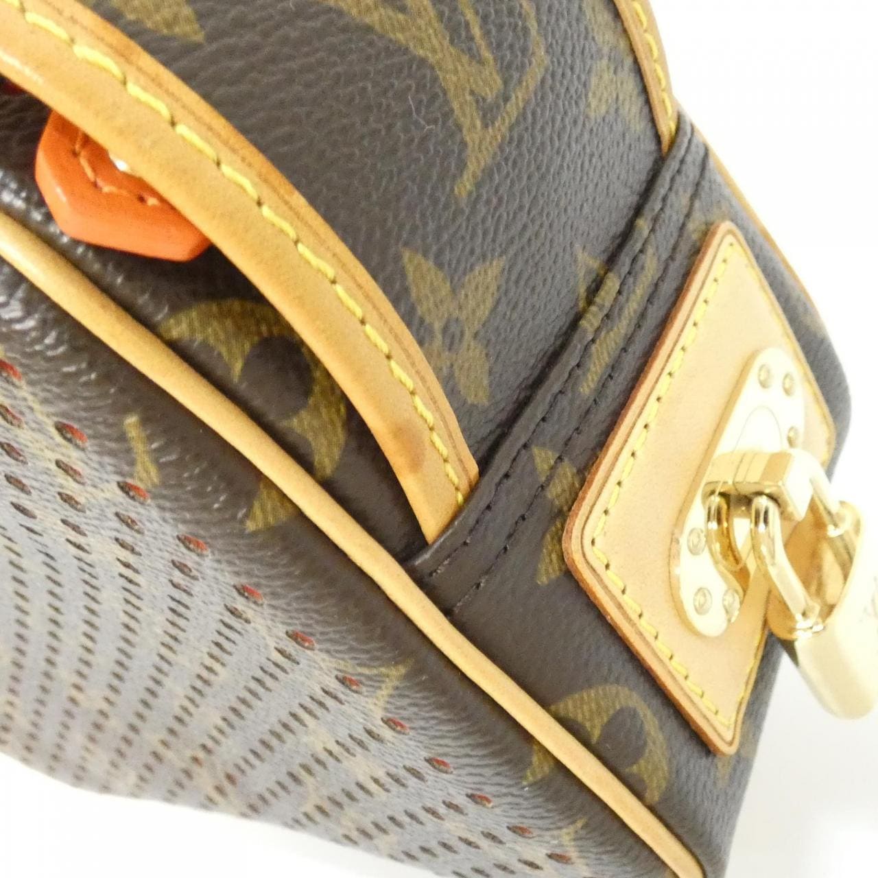 ルイヴィトン モノグラム ペルフォ ミニ トロカデロ M95177 ショルダーバッグ