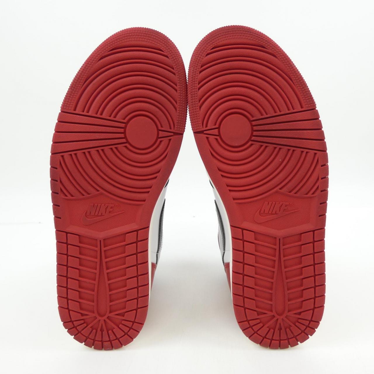 エアジョーダン AIR JORDAN DZ5485-106 スニーカー