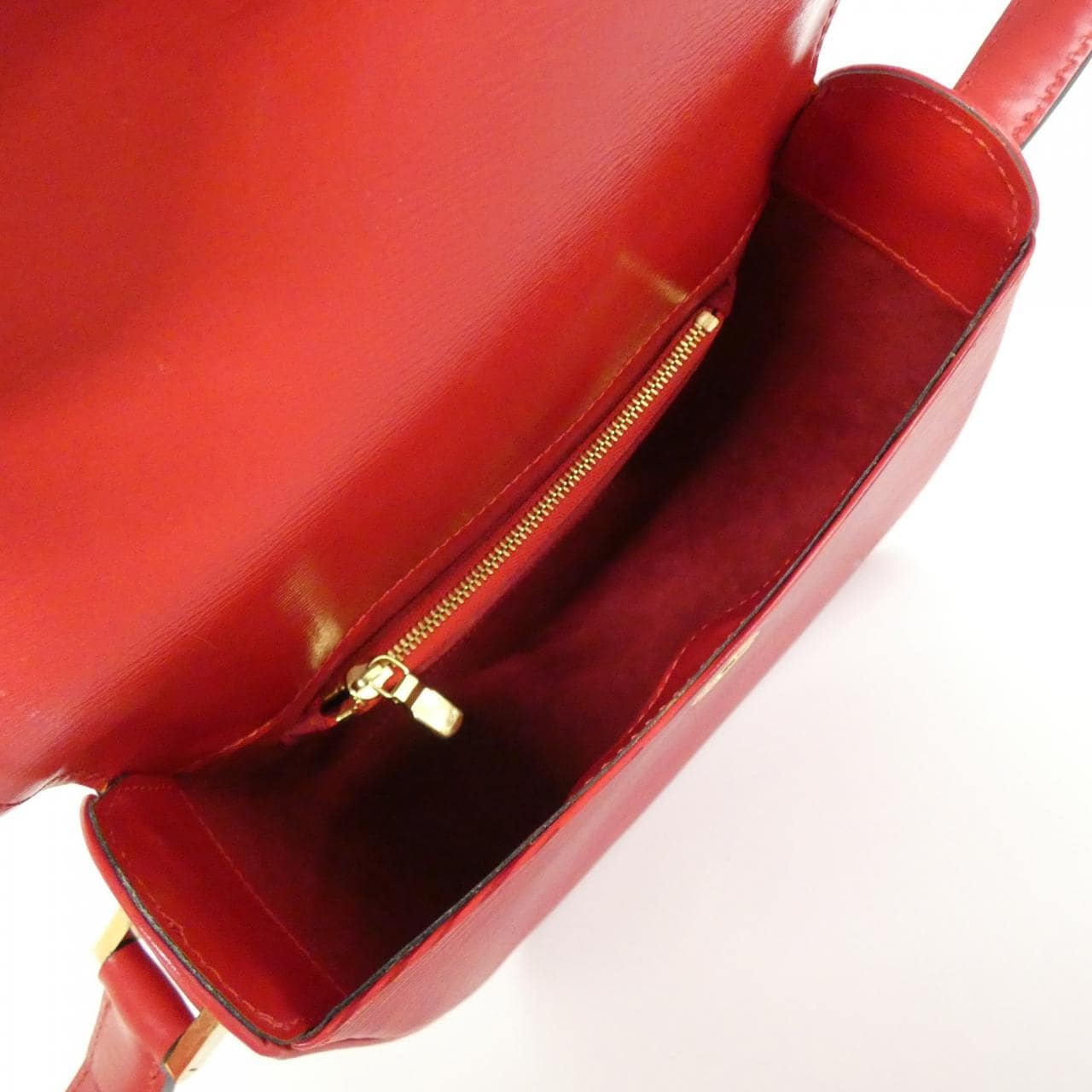 ルイヴィトン エピ ビュシ M52207 ショルダーバッグ