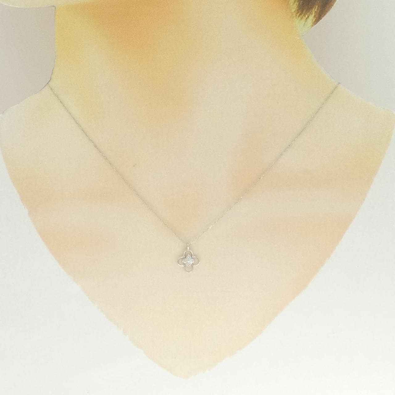 PT900/PT850 フラワー ダイヤモンド ネックレス 0.11CT