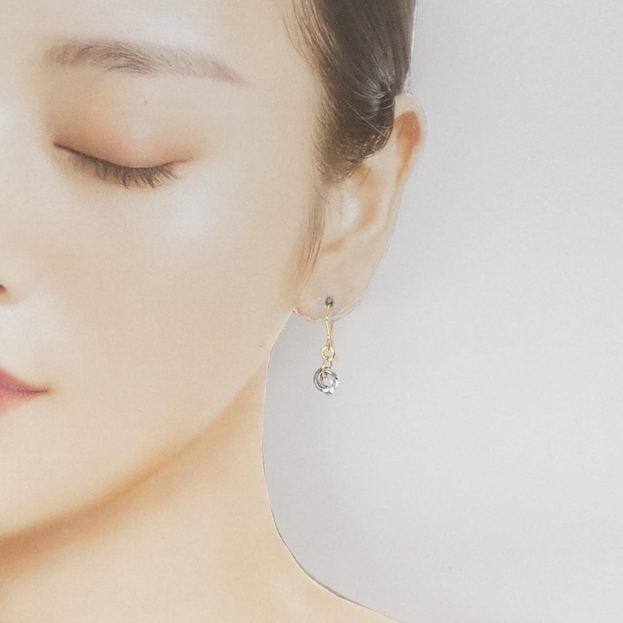 750YG/750WG ピアス