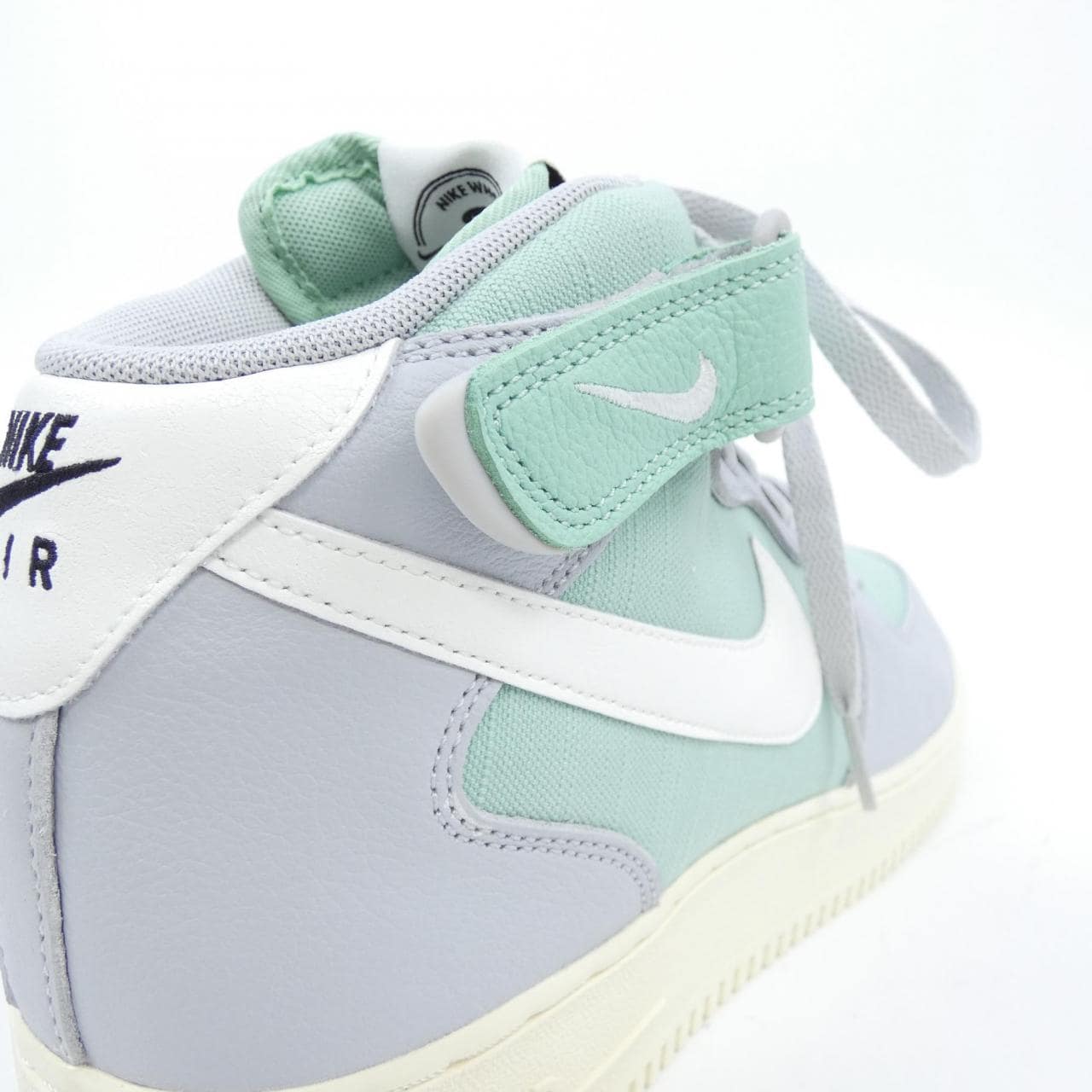 ナイキ NIKE スニーカー