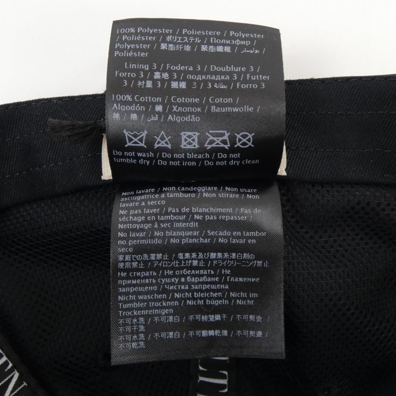 ヴァレンティノ VALENTINO キャップ