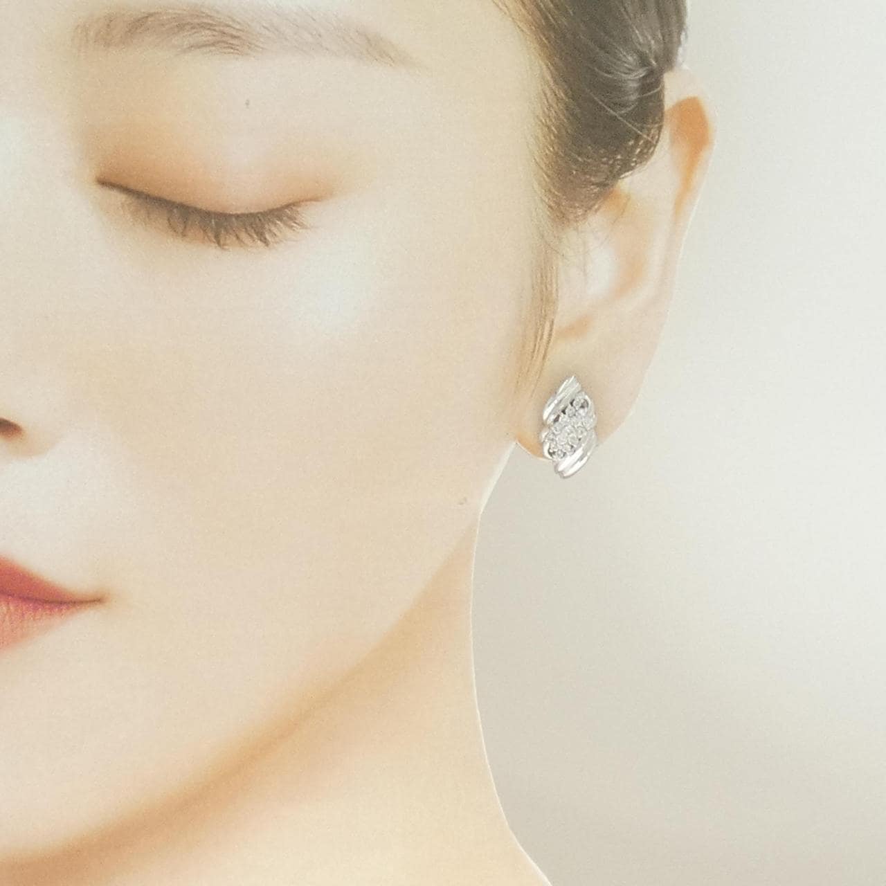 K18WG/PT900/K14WG ダイヤモンド ピアス/イヤリング