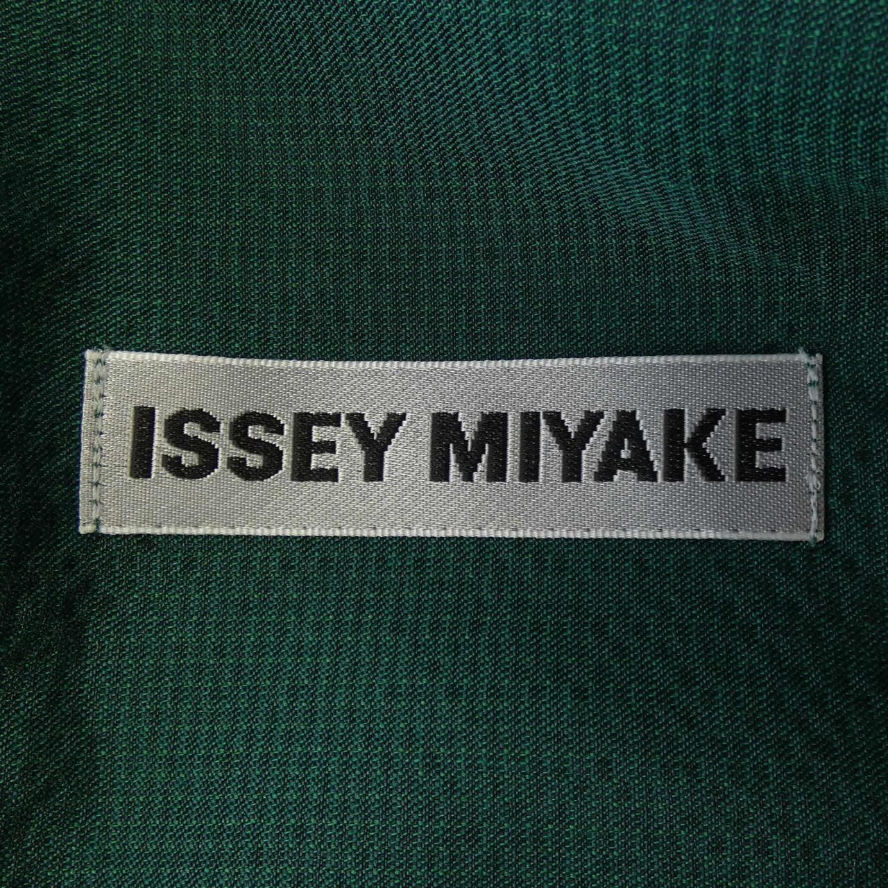 イッセイミヤケ ISSEY MIYAKE IM62FJ561 トップス