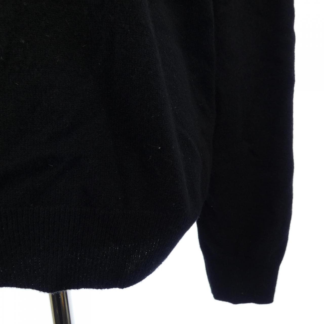 ルイヴィトン LOUIS VUITTON LVSE LVエンボスクルーネック HMN40WGK1 ニット