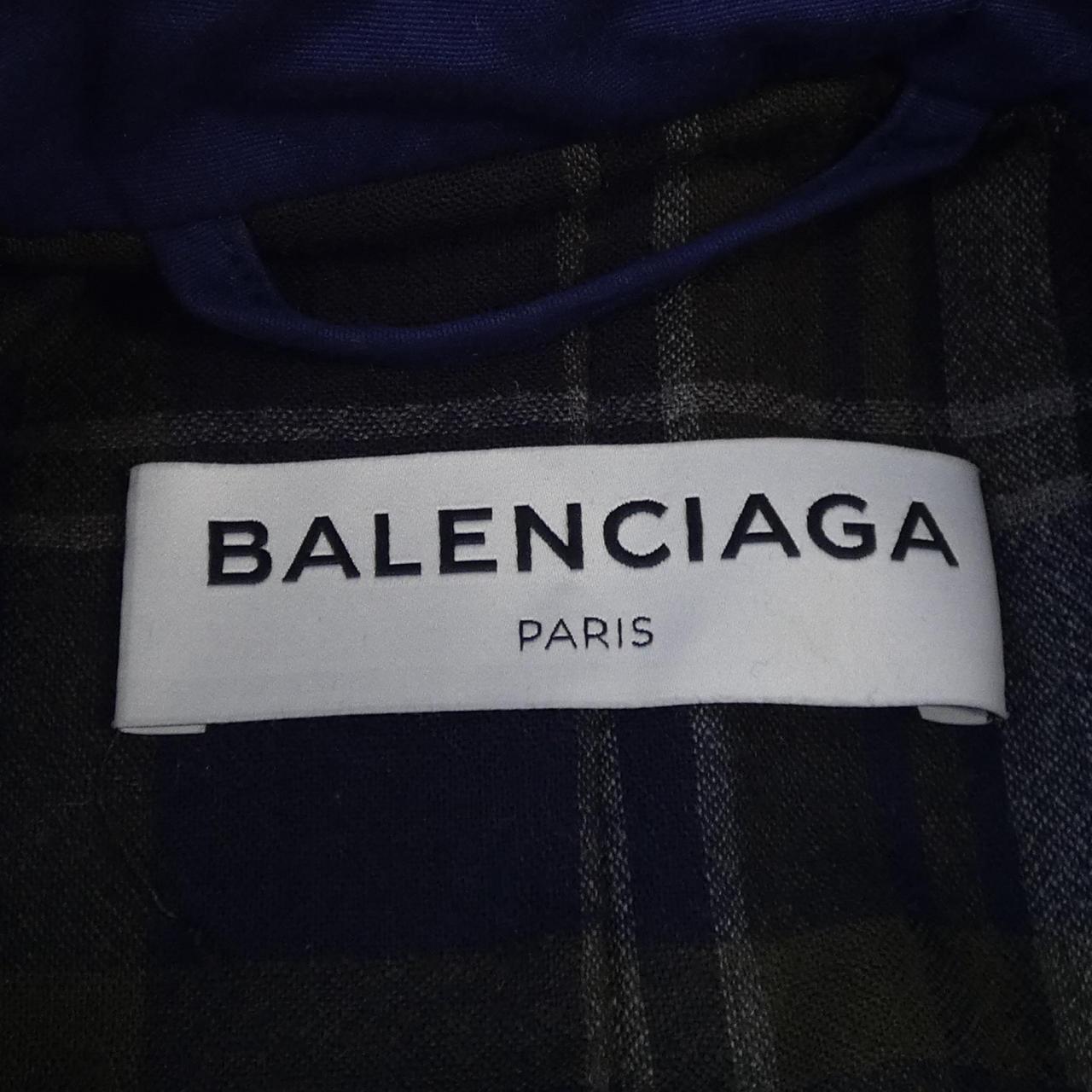 BALENCIAGA世家风衣