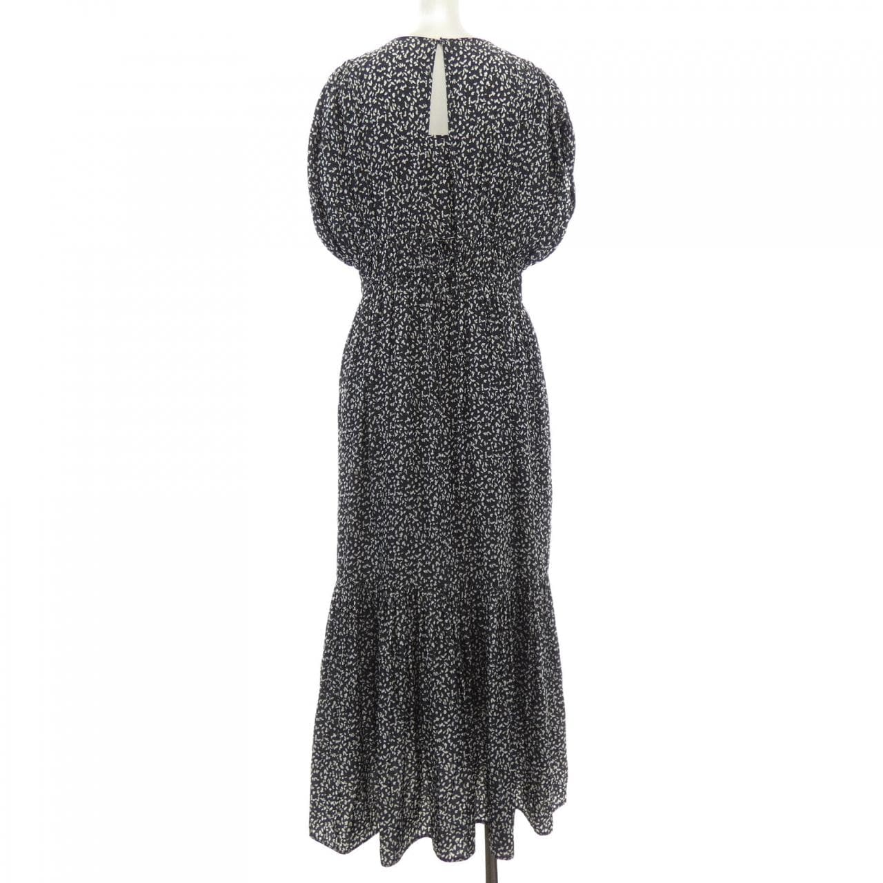 エミ emmi ワンピース